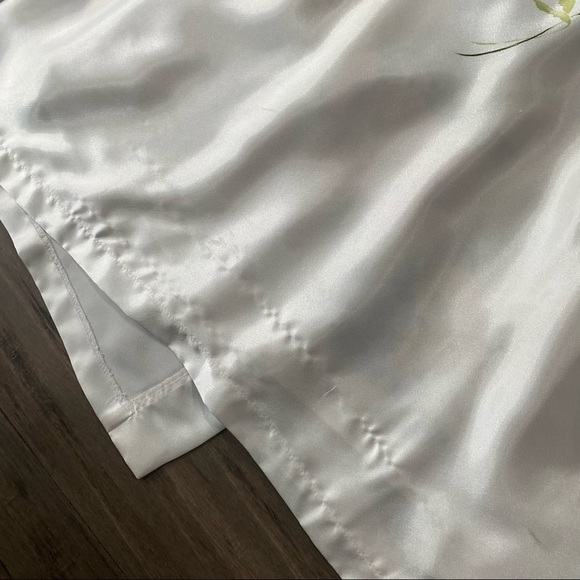L.A. Intimates satin white floral night gown and robe chemise‎ USA made slip - Picture 14 of 14